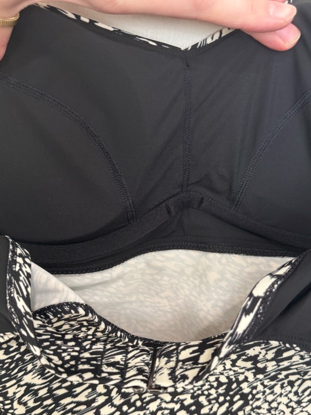 Athleta Bondi Bra Cup Tankini Top in Animalia Sea Salt Print 36 B/C Swimwear - Picture 8 of 9